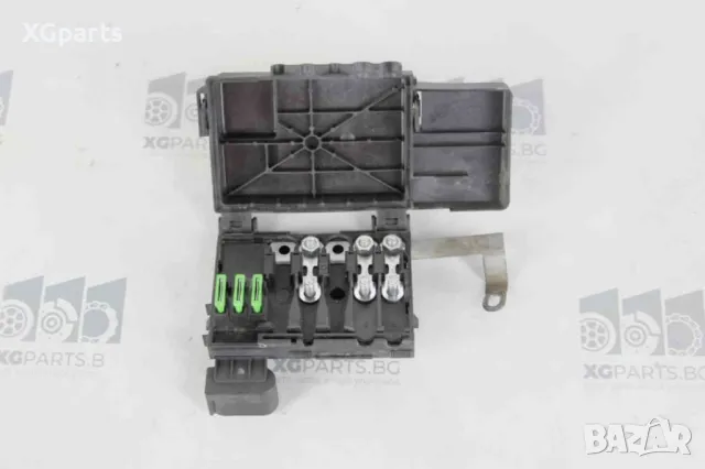 Бушонно табло над акумулатора за Volkswagen Golf 4 1.4i 75 к.с. (1997-2005) , снимка 2 - Части - 49793912