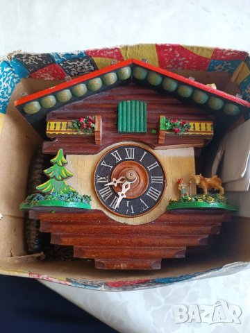 Стенен часовник с кукувица 