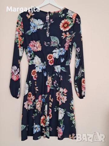 Флорална рокля размер S, снимка 1 - Рокли - 50853617