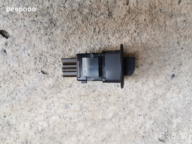 Ключ/бутон за airbag за Рено Меган 2005 година , снимка 2 - Аксесоари и консумативи - 38783958