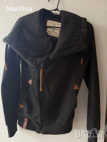 Naketano суичър