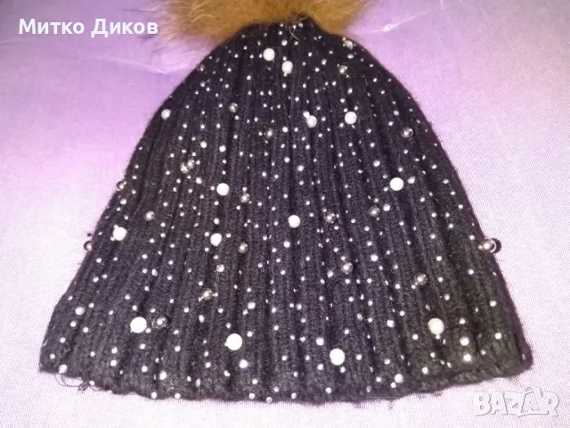 Женска зимна шапка с пискюл 25 процента вълна, снимка 4 - Шапки - 48757161