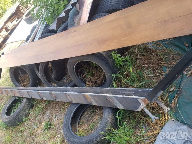 Вътрешна метална стълба 