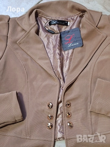 Дамски сет сако и клин, снимка 2 - Комплекти - 53304356