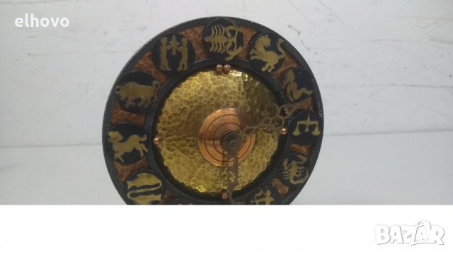 Настолен метален часовник, снимка 5 - Антикварни и старинни предмети - 35057204