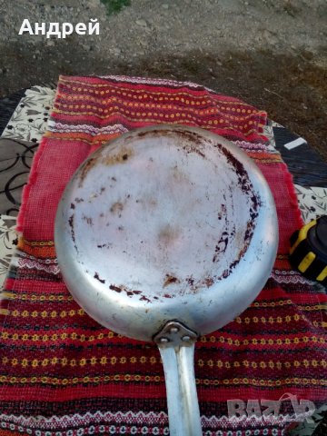 Стар алуминиев тиган #6, снимка 4 - Антикварни и старинни предмети - 27301358