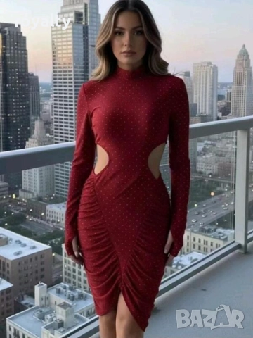 Секси рокля с камъни в цвят бордо 