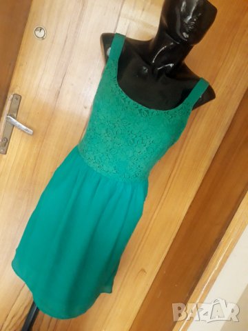 Тюркоазено-зелена лятна рокля с гол гръб С, снимка 1 - Рокли - 33566670