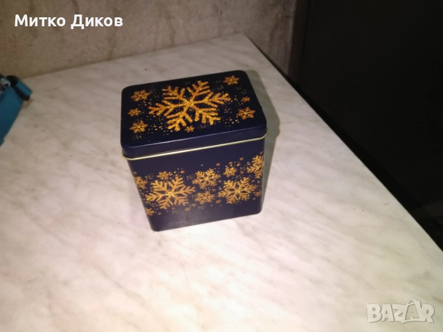 Музикална кутия 12х12х9см като нова