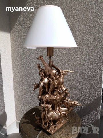 Авторска лампа ​"Единство" , символ на хармонията между човека и животните. , снимка 8 - Настолни лампи - 51726154