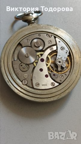 Профилактиран джобен часовник Молния/Molnija с капак вълци или кораб, снимка 8 - Антикварни и старинни предмети - 37026176
