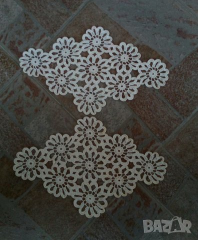 Красиви и стилни плетива на една кука- за легло, маса, салфетки, тишлайфери и милиьота., снимка 8 - Декорация за дома - 35201575