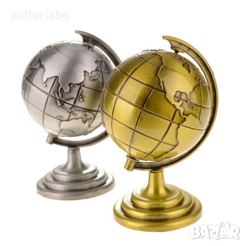 Фигурка сувенир - глобус със самолет