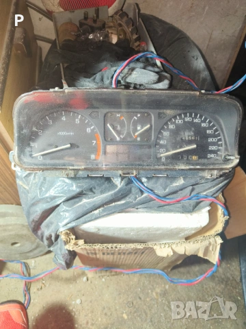 Малкото табло с уредите за Honda CRX 