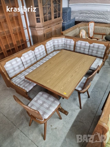 К-т Масивен Кухненски Ъгъл с Разтегателна Трапезна Маса с 2 броя Стола-внос от Германия!