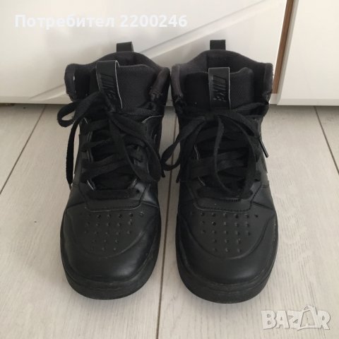 Nike детски маратонки, снимка 2 - Детски маратонки - 43778403