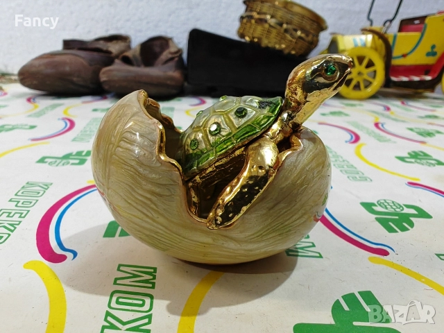 Кутийка за бижута 