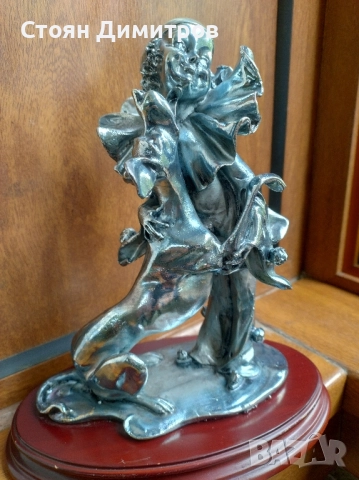 Прекрасна статуетка на клоун и куче,красота, височина 25см, тежи 980гр.ръчна работа , снимка 14 - Колекции - 52021296