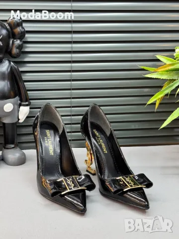 Yves Saint Laurent стилни дамски обувки на ток 