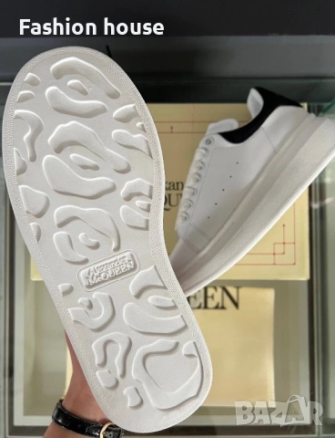 Alexander McQueen естествена кожа кецове, снимка 4 - Кецове - 53439072