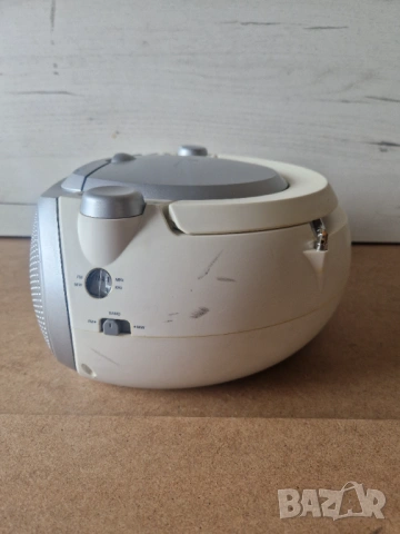 Philips AZ1027/12, снимка 2 - Радиокасетофони, транзистори - 53490975