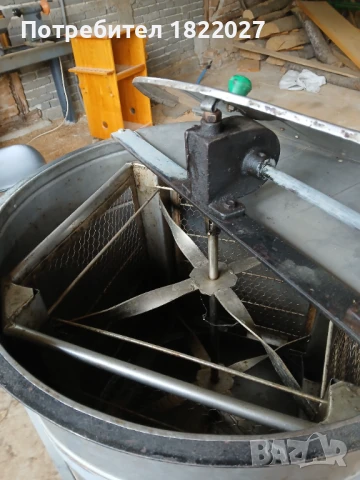 Центрофуга за мед, снимка 2 - Пчелни продукти - 50484550