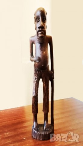 Африканска статуетка от екзотично дърво