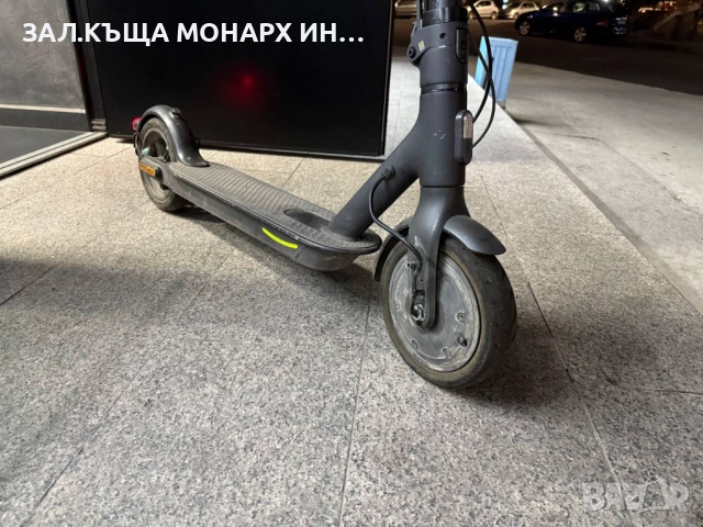 Електрическа тротинетка Xiaomi Mi Scooter Essential/+зарядно, снимка 3 - Скейтборд, ховърборд, уейвборд - 51586120