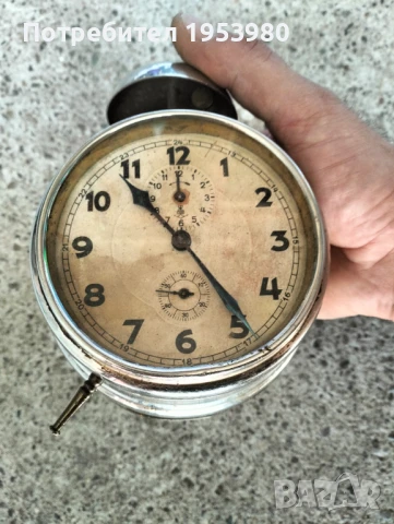 КОЛЕКЦИОНЕРСКИ БУДИЛНИК JUNGHANS, снимка 1