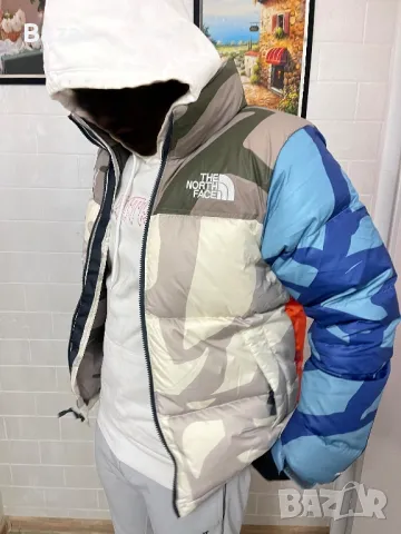 The North Face Kaws Чисто Ново Оригинално Яке с Гъши Пух Пера Размер L - M с етикет ново , снимка 5 - Якета - 48202587