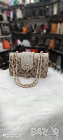 чанти 26х16см guess