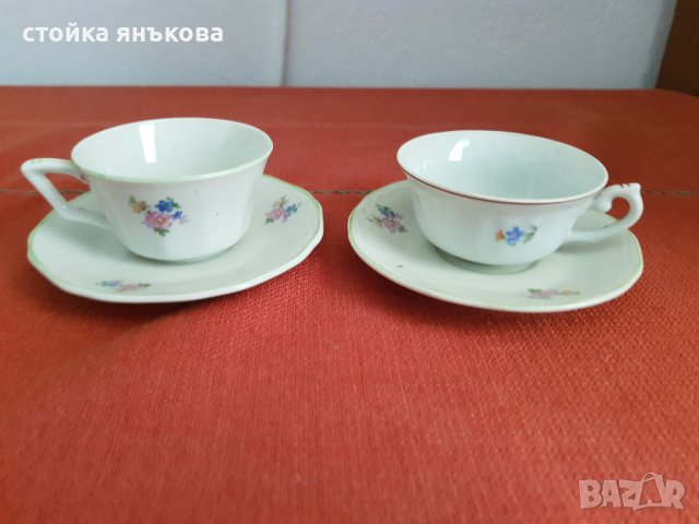 Продавам две старинни чашки за кафе, снимка 1 - Чаши - 37822065