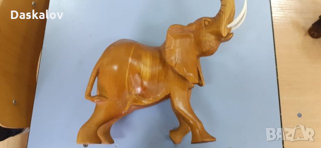 Продавам голям дървен слон, снимка 2 - Статуетки - 32626622