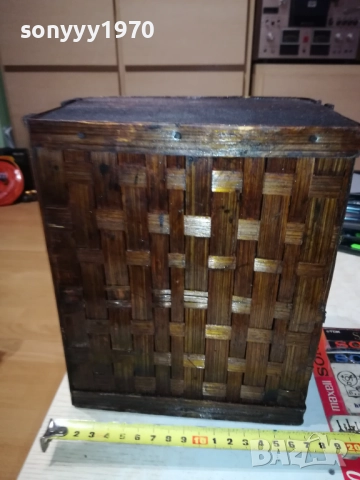 ПЛЕТЕНА РЕТРО КУТИЯ ЗА КОЛЕКЦИЯ 0509250942LCHERY, снимка 16 - Антикварни и старинни предмети - 51612130