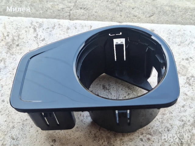 Декоративна Рамка Около Ключа за Светлините на Volkswagen Golf MK7 2012-2020 Година , снимка 3 - Части - 50625195