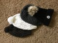 Дамски плетени шапки, снимка 1 - Шапки - 27660551