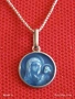 Сребърна верижка с медальон Богородица с младенеца син емайл 53069, снимка 1