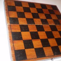 Стара дървена дъска -кутия за игра на шах, снимка 10 - Шах и табла - 35404562