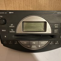 Радио  CD за Тойота Toyota Rav4, снимка 1 - Части - 43623854