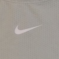 Nike DRI-FIT НОВА оригинална тениска XS Найк спортна фланелка фитнес, снимка 4 - Спортни екипи - 28973808