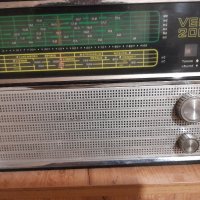 Радио  ВЕФ-206, снимка 1 - Антикварни и старинни предмети - 43573375