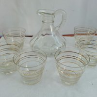 Стъклени чаши чашки и каничка , снимка 1 - Антикварни и старинни предмети - 26675138