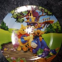 Детска порцеланова чиния, снимка 1 - Чинии - 33253261