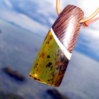 Ръчно изработена висулка от кехлибар, каква никой друг няма / Handmade amber pendant no one else has, снимка 7 - Колиета, медальони, синджири - 33341222