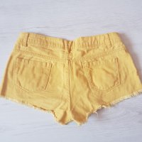Дънкови къси гащи, снимка 2 - Къси панталони и бермуди - 33538843