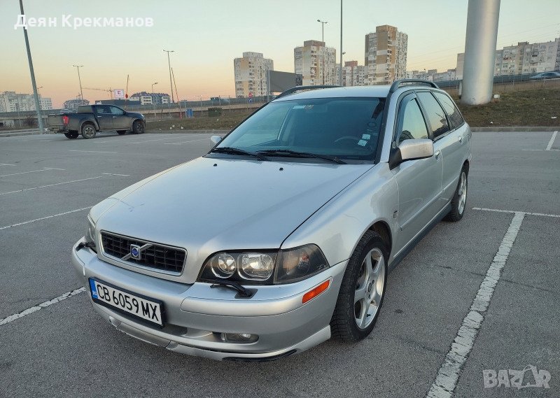 Продава Volvo V40 T4 фейслифт, снимка 1