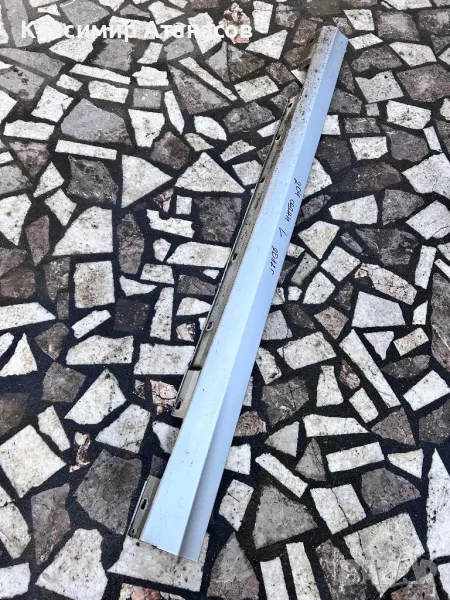 Праг ляв  за Мерцедес Ц-класа W204 седан. 2011-2014г, снимка 1