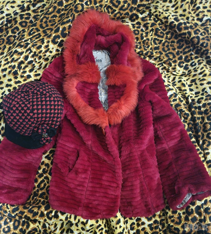 Червено,дебело еко палто и шапка, снимка 1