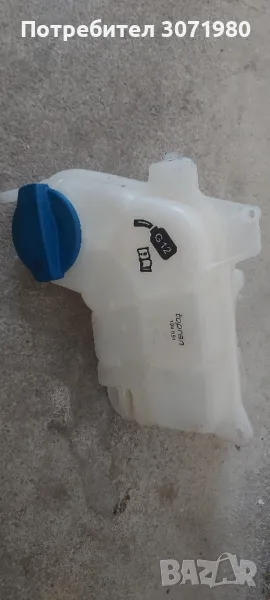 Казанче за охладителна течнокт с оригинална капачка VW,Audi, Skoda., снимка 1