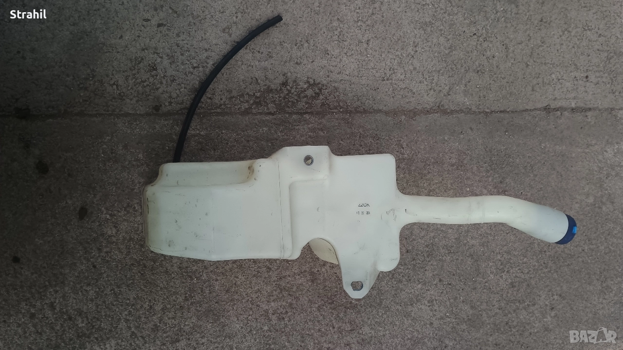 Оригинален резервоар за чистачка на предното стъкло от Fiat 500 51787578, снимка 1